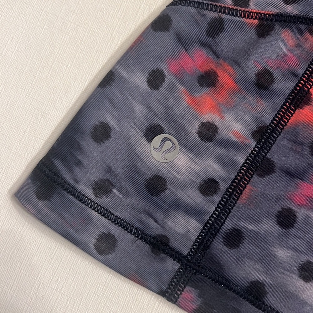 8. Lululemon Kanto Catch Me Tank - Picture 3 of 4
